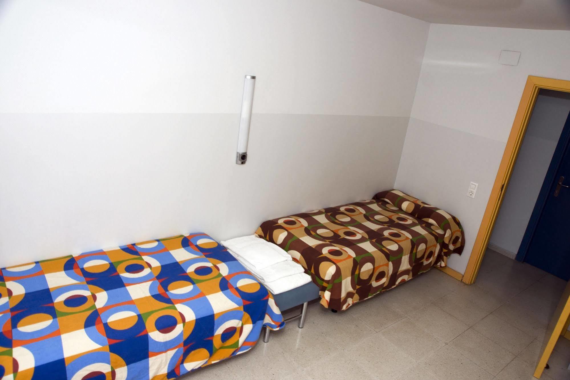 Hostal Welcome Madrid Ngoại thất bức ảnh