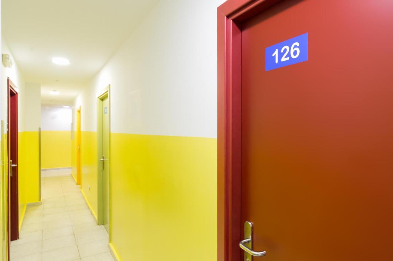 Hostal Welcome Madrid Ngoại thất bức ảnh